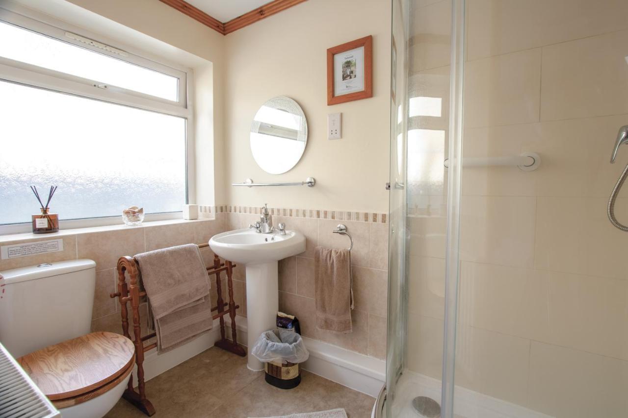 Bronllys Farm Coastal Self-Catering Apartment Llanelli Exterior photo